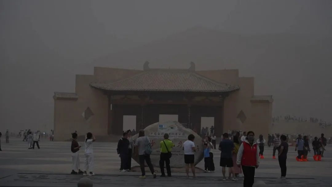 景区活动取消后，敦煌这样为游客“兜底”→